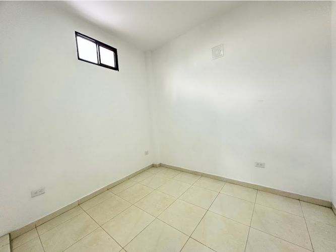 Edificio en venta en Primitivo Crespo, Cali, 580 m² · foto 4 de 24