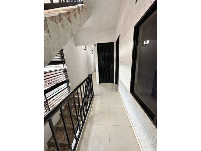 Edificio en venta en Primitivo Crespo, Cali, 580 m² · foto 10 de 24