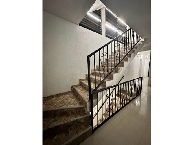 Edificio en venta en Primitivo Crespo, Cali, 580 m² · foto 19 de 24