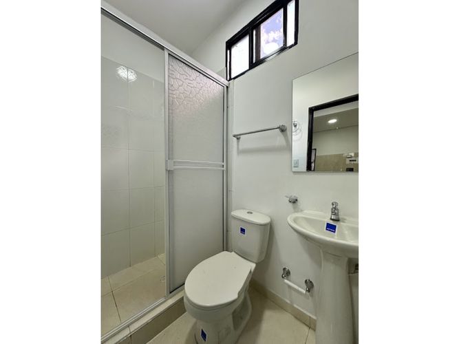 Edificio en venta en Primitivo Crespo, Cali, 580 m² · foto 20 de 24