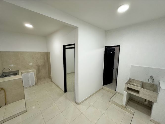 Edificio en venta en Primitivo Crespo, Cali, 580 m² · foto 24 de 24