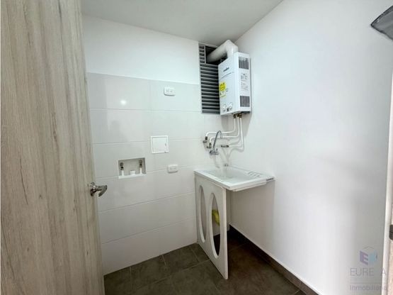 Apartamento en venta en Avenida Kevin Angel, Manizales · foto 8 de 13