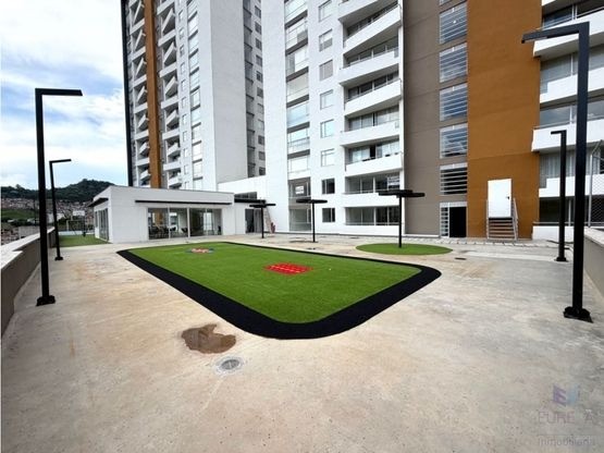 Apartamento en venta en Avenida Kevin Angel, Manizales · foto 12 de 13