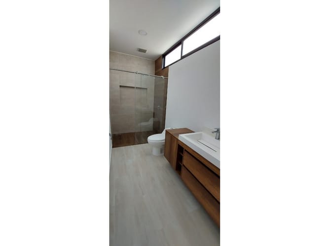 Casa de 5 alcobas en venta en Las Mercedes, Jamundí, 420 m² · foto 3 de 24