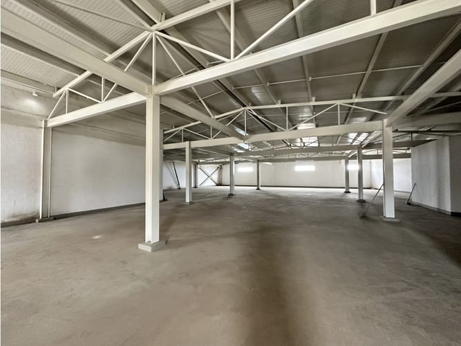 Bodega en venta en La Alianza, Cali, 3486 m² · foto 5 de 21