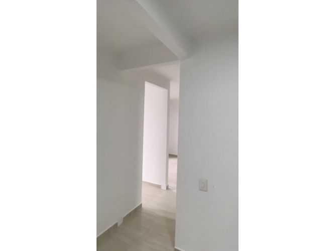 Apartamento de 2 alcobas en venta en Cr. Los Naranjos, Jamundí, 57 m² · foto 4 de 16