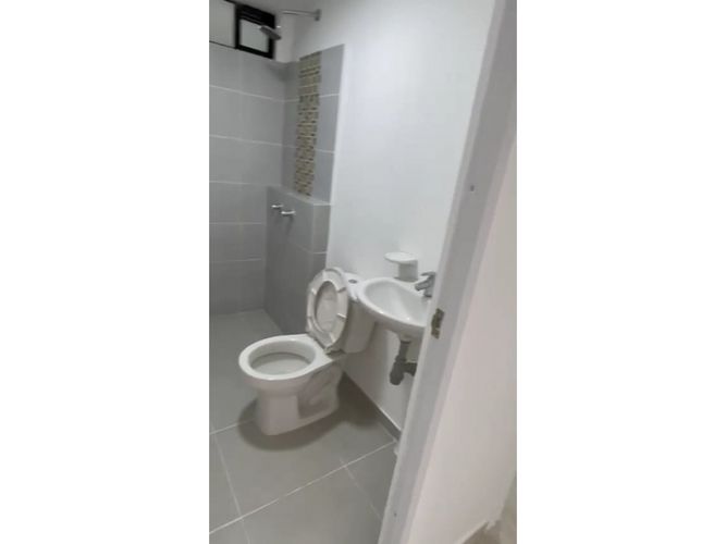 Apartamento de 2 alcobas en venta en Cr. Los Naranjos, Jamundí, 57 m² · foto 11 de 16