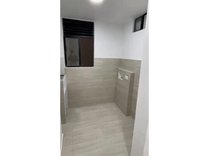 Apartamento de 2 alcobas en venta en Cr. Los Naranjos, Jamundí, 57 m² · foto 13 de 16