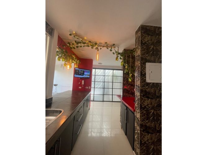 Casa de 4 alcobas en venta en El Castillo, Jamundí, 190 m² · foto 2 de 13