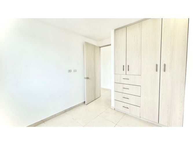 Apartamento de 2 alcobas en venta en Cr. Los Naranjos, Jamundí, 60 m² · foto 5 de 10