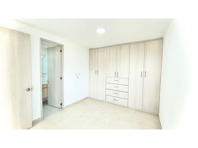 Apartamento de 2 alcobas en venta en Cr. Los Naranjos, Jamundí, 60 m² · foto 8 de 10