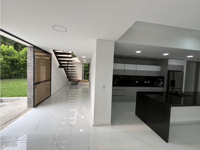 Casa de 5 alcobas en venta en Verde Horizonte, Jamundí, 430 m² · foto 12 de 19