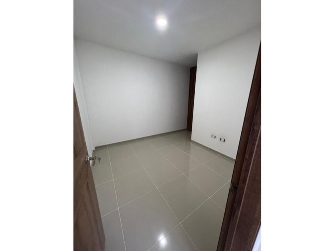 Casa de 6 alcobas en venta en Las Mercedes, Jamundí, 340 m² · foto 9 de 14