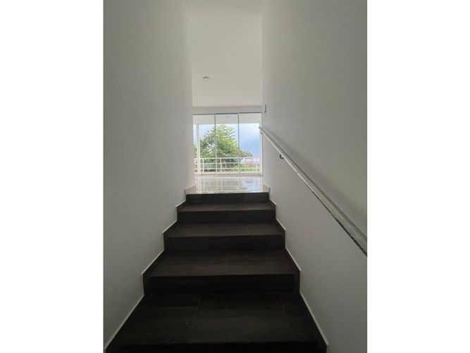 Casa de 6 alcobas en venta en Las Mercedes, Jamundí, 340 m² · foto 10 de 14