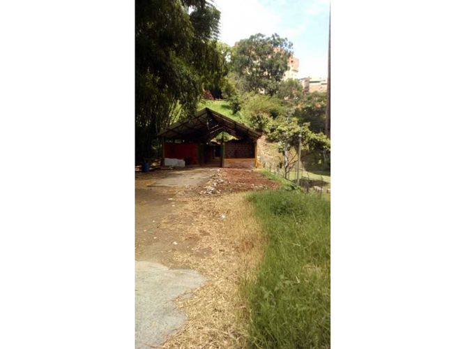 Casa de 4 alcobas en venta en El Carmelo Ii, Sabaneta, 778 m² · foto 7 de 12