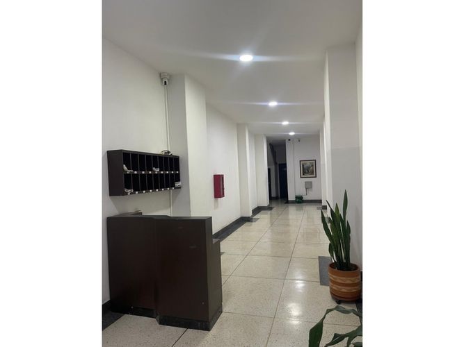 Apartamento de 4 alcobas en venta en Granada, Cali, 139 m² · foto 10 de 11