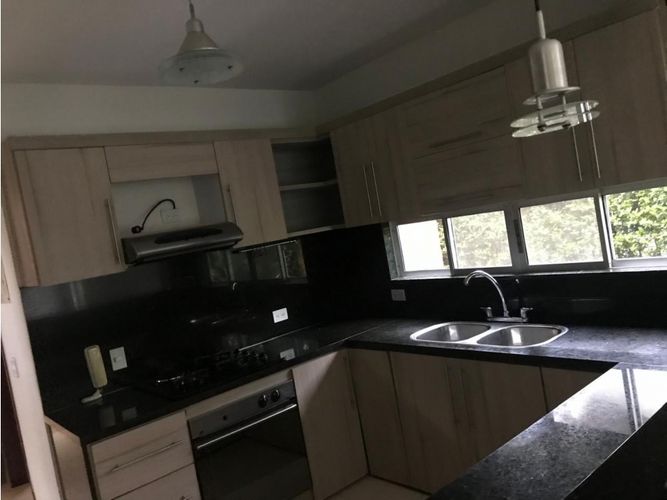 Casa de 4 alcobas en venta en Las Mercedes, Jamundí, 265 m² · foto 6 de 11