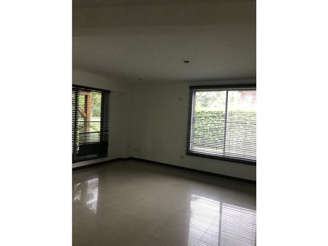 Casa de 4 alcobas en venta en Las Mercedes, Jamundí, 265 m² · foto 10 de 11