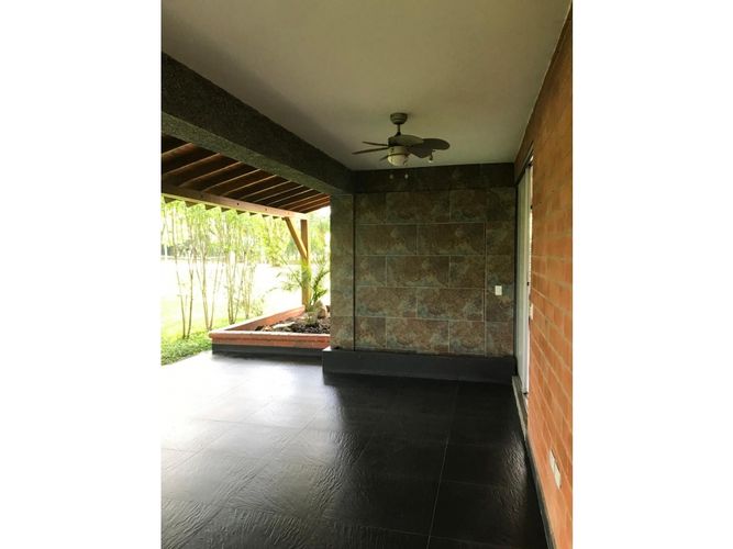 Casa de 4 alcobas en venta en Las Mercedes, Jamundí, 265 m² · foto 11 de 11
