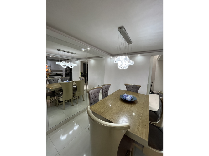 Casa de 5 alcobas en venta en Potrerito, Jamundí, 225 m² · foto 3 de 12