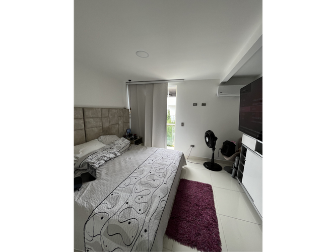 Casa de 5 alcobas en venta en Potrerito, Jamundí, 225 m² · foto 9 de 12