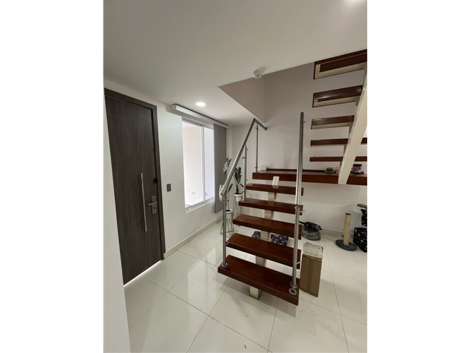 Casa de 5 alcobas en venta en Potrerito, Jamundí, 225 m² · foto 11 de 12