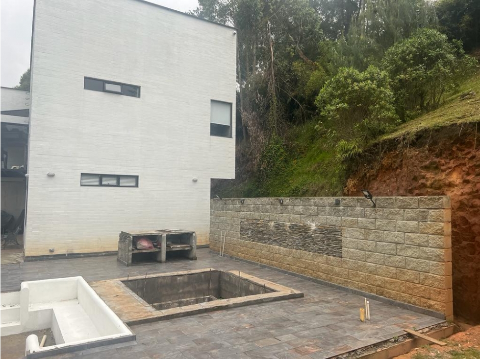 Casa en venta en Las Palmas, Envigado · foto 10 de 24