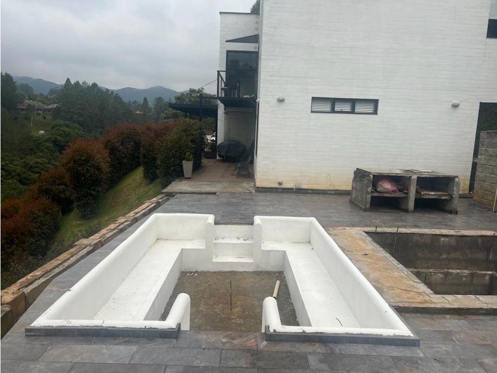 Casa en venta en Las Palmas, Envigado · foto 13 de 24