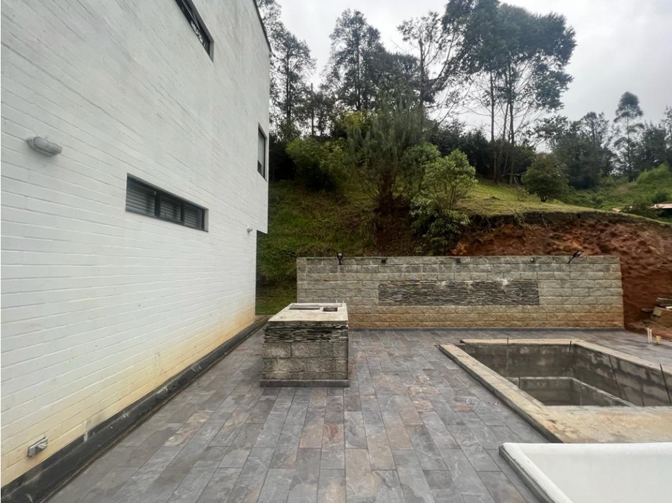Casa en venta en Las Palmas, Envigado · foto 14 de 24