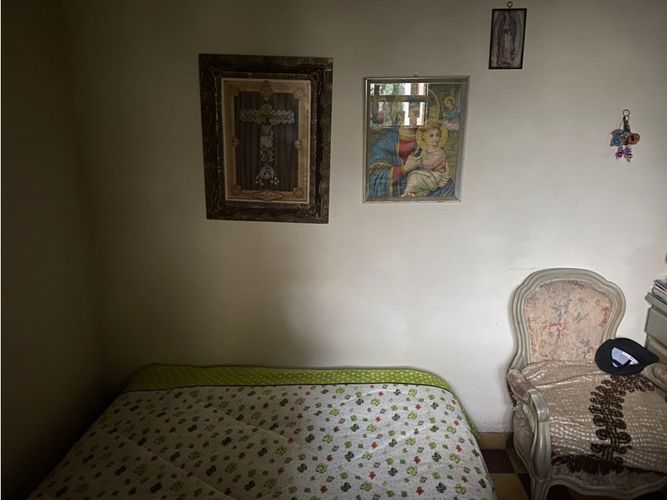 Casa de 5 alcobas en venta en La Milagrosa, La Ceja, 281 m² · foto 8 de 11