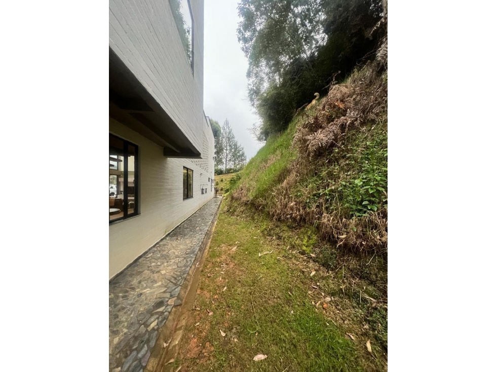 Casa en venta en Las Palmas, Envigado · foto 23 de 24