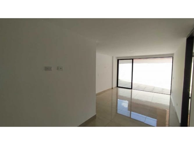Apartamento de 2 alcobas en venta en La Castellana, Medellín, 196 m² · foto 7 de 24