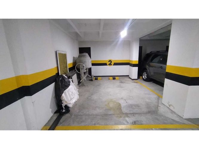 Apartamento de 2 alcobas en venta en La Castellana, Medellín, 196 m² · foto 10 de 24