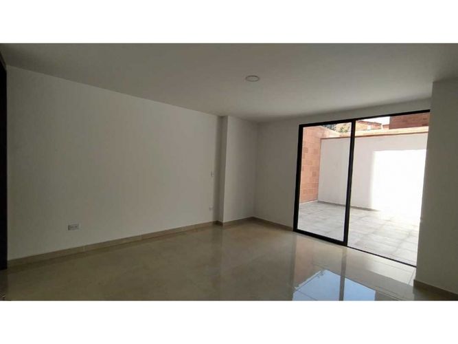 Apartamento de 2 alcobas en venta en La Castellana, Medellín, 196 m² · foto 11 de 24