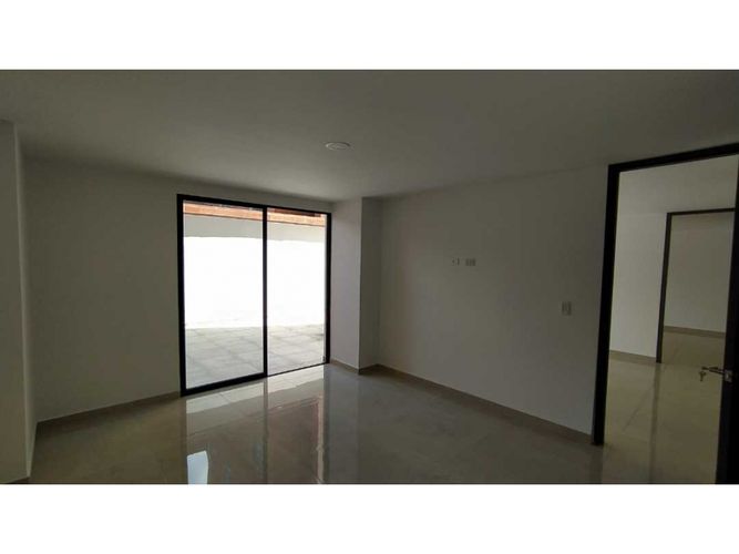 Apartamento de 2 alcobas en venta en La Castellana, Medellín, 196 m² · foto 12 de 24