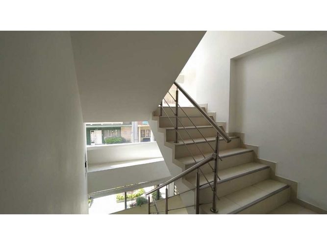 Apartamento de 2 alcobas en venta en La Castellana, Medellín, 196 m² · foto 24 de 24