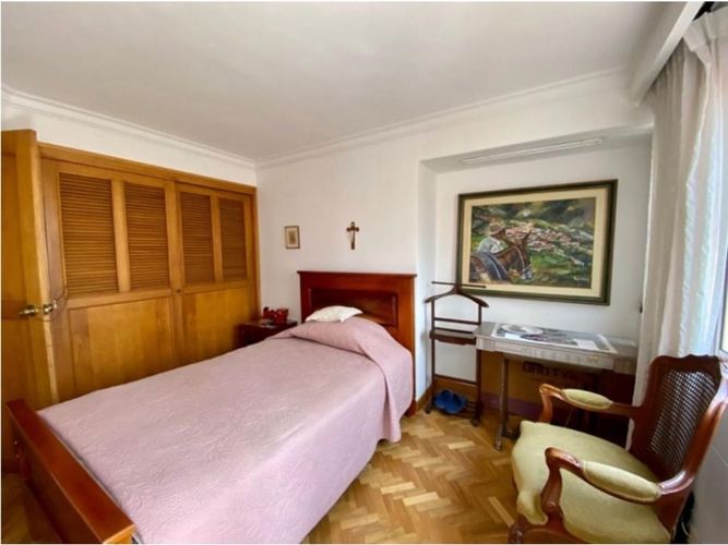 Apartamento de 5 alcobas en venta en Laureles, Medellín, 214 m² · foto 12 de 14