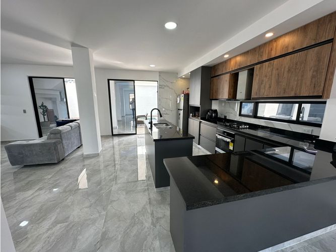 Casa de 3 alcobas en venta en Alfaguara, Jamundí, 320 m² · foto 9 de 24