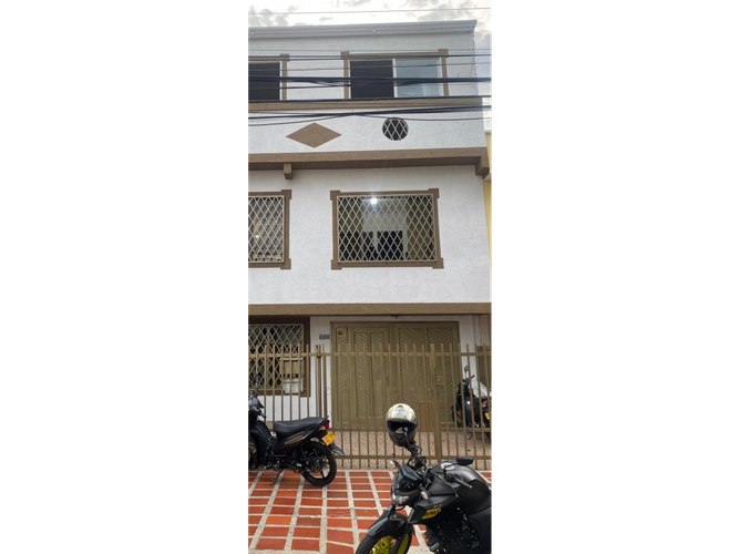 Casa de 4 alcobas en venta en Santa Anita, Cali, 400 m² · foto 16 de 24