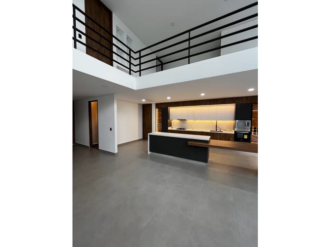 Casa de 4 alcobas en venta en Alfaguara, Jamundí, 430 m² · foto 4 de 14