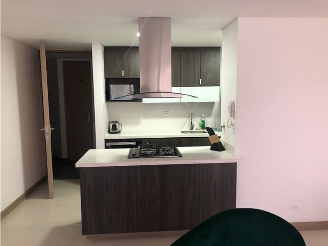 Apartamento de 3 alcobas en venta en Loma Del Indio, Medellín, 123 m² · foto 10 de 23