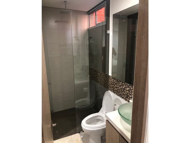 Apartamento de 3 alcobas en venta en Loma Del Indio, Medellín, 123 m² · foto 16 de 23