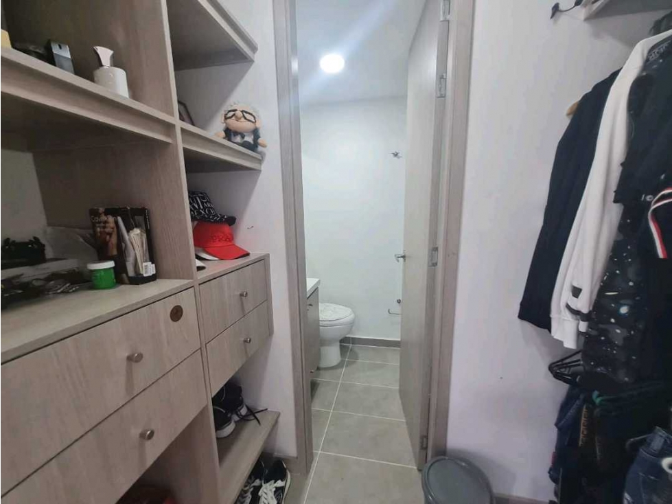 Apartamento en venta en El Carmelo Ii, Sabaneta · foto 11 de 24