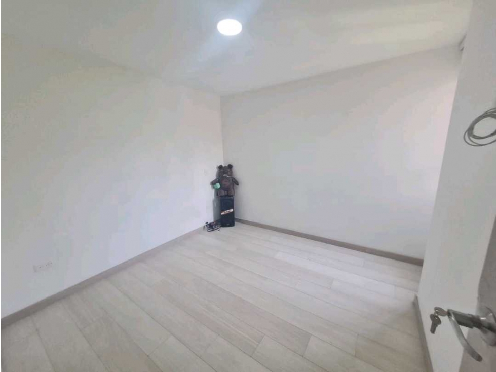 Apartamento en venta en El Carmelo Ii, Sabaneta · foto 22 de 24