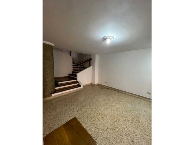Apartamento de 4 alcobas en venta en Laureles, Medellín, 157 m² · foto 8 de 24