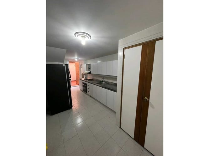 Apartamento de 4 alcobas en venta en Laureles, Medellín, 157 m² · foto 16 de 24