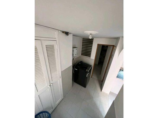 Apartamento de 4 alcobas en venta en Laureles, Medellín, 157 m² · foto 17 de 24