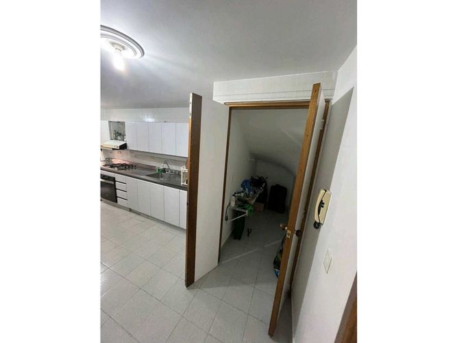 Apartamento de 4 alcobas en venta en Laureles, Medellín, 157 m² · foto 19 de 24