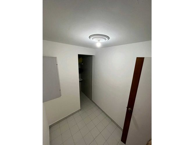 Apartamento de 4 alcobas en venta en Laureles, Medellín, 157 m² · foto 23 de 24