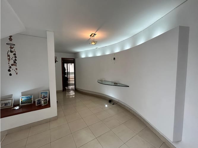 Casa de 6 alcobas en venta en El Ingenio, Cali, 523 m² · foto 8 de 24